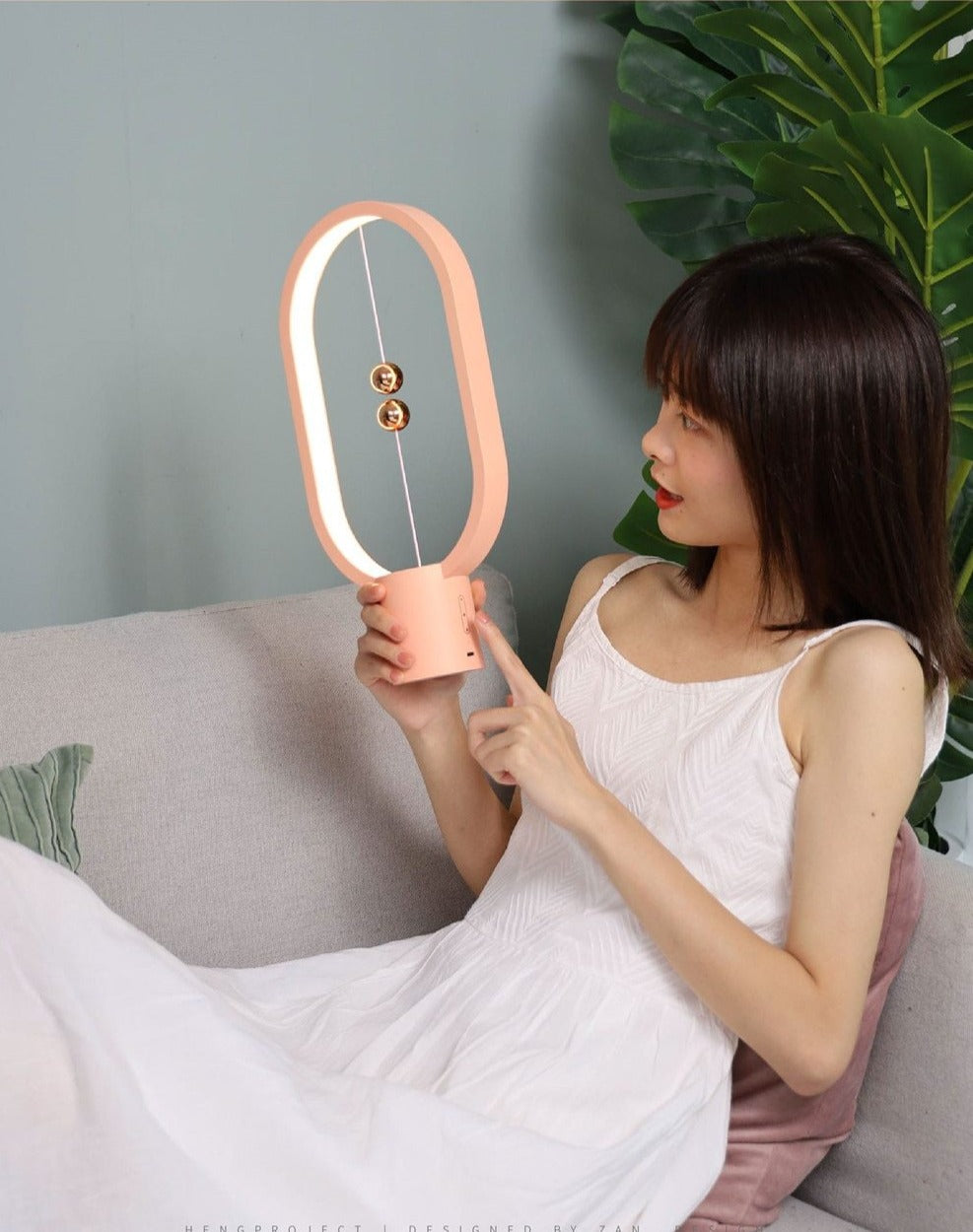 Modern Heng Balance Magnetic Lamp